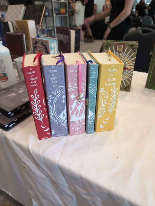 A Court of Thorns and Roses – Rebound Collector’s Edition Set | Custom Hardcovers with Foil & Ribbon Detailing